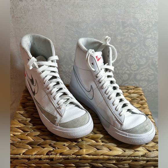 Nike Blazer Mid ’77 SE “Multi-Swoosh” – White / Multi | Youth 5.5 Women’s 7 - Picture 7 of 11